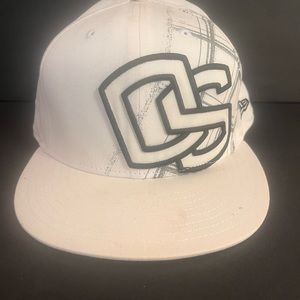 Oregon State University White Hat. Size 7.5 New Era 59 Fifty